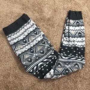 American Eagle Holiday Sweater Leggings